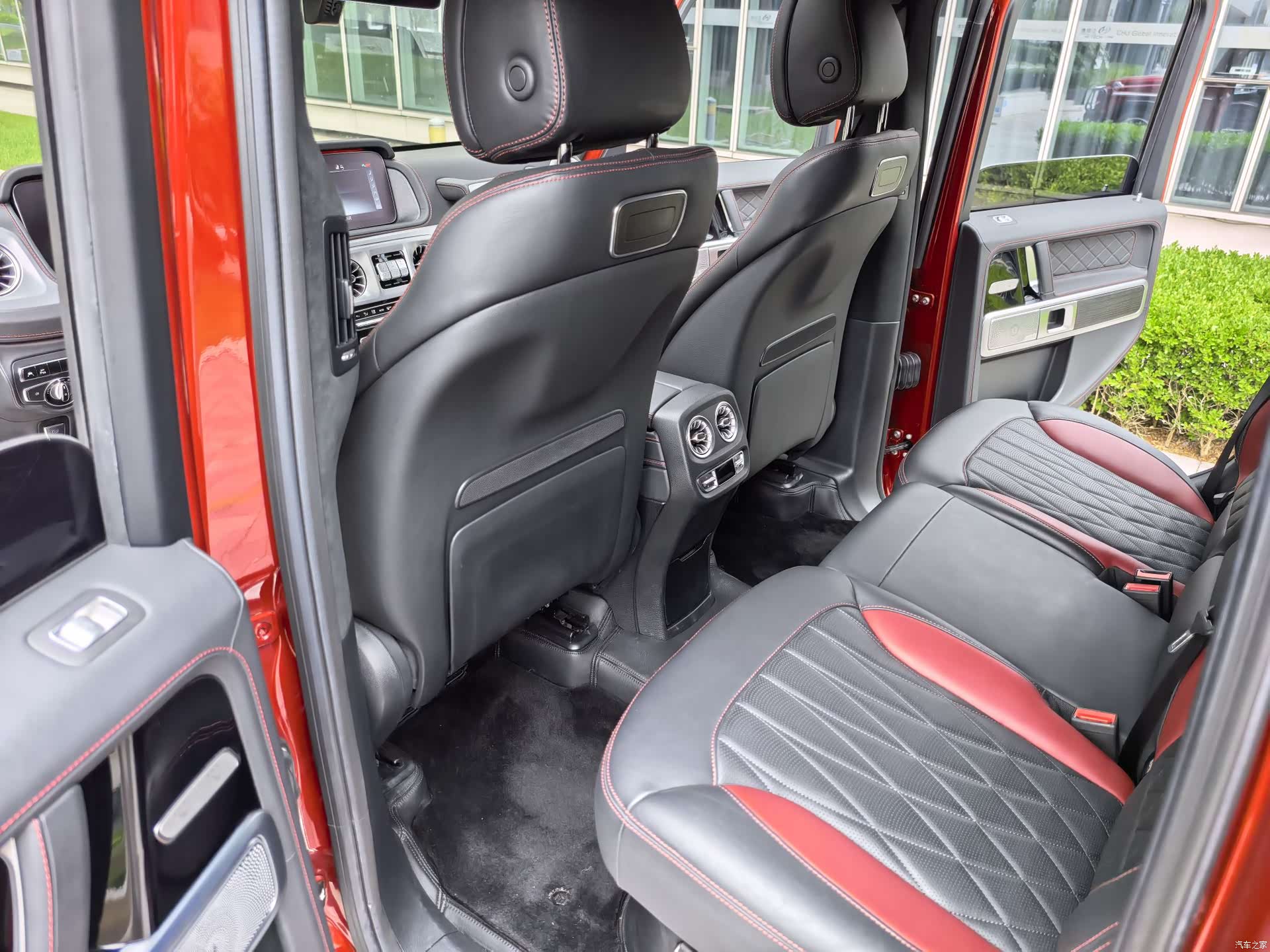 Mercedes-Benz G-Class, 2023 17