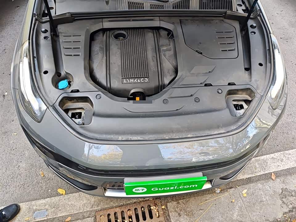 Lynk & Co 02