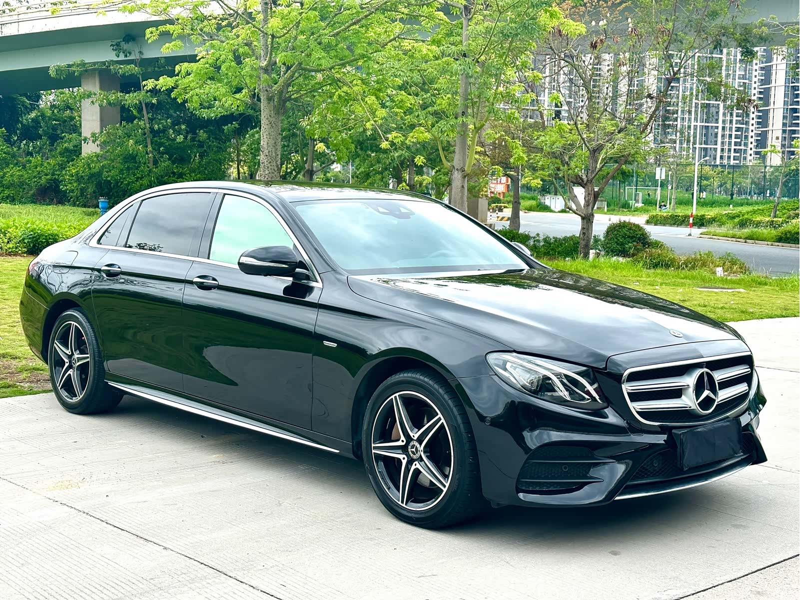 Mercedes-Benz E-Class, 2020 3