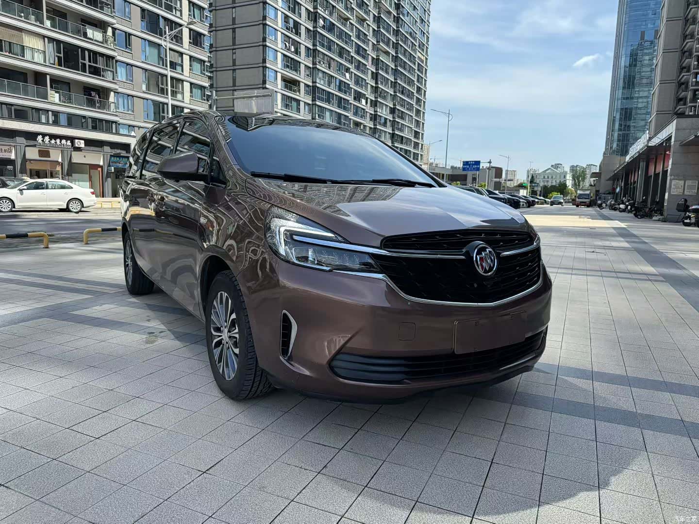 Buick GL8, 2022 2