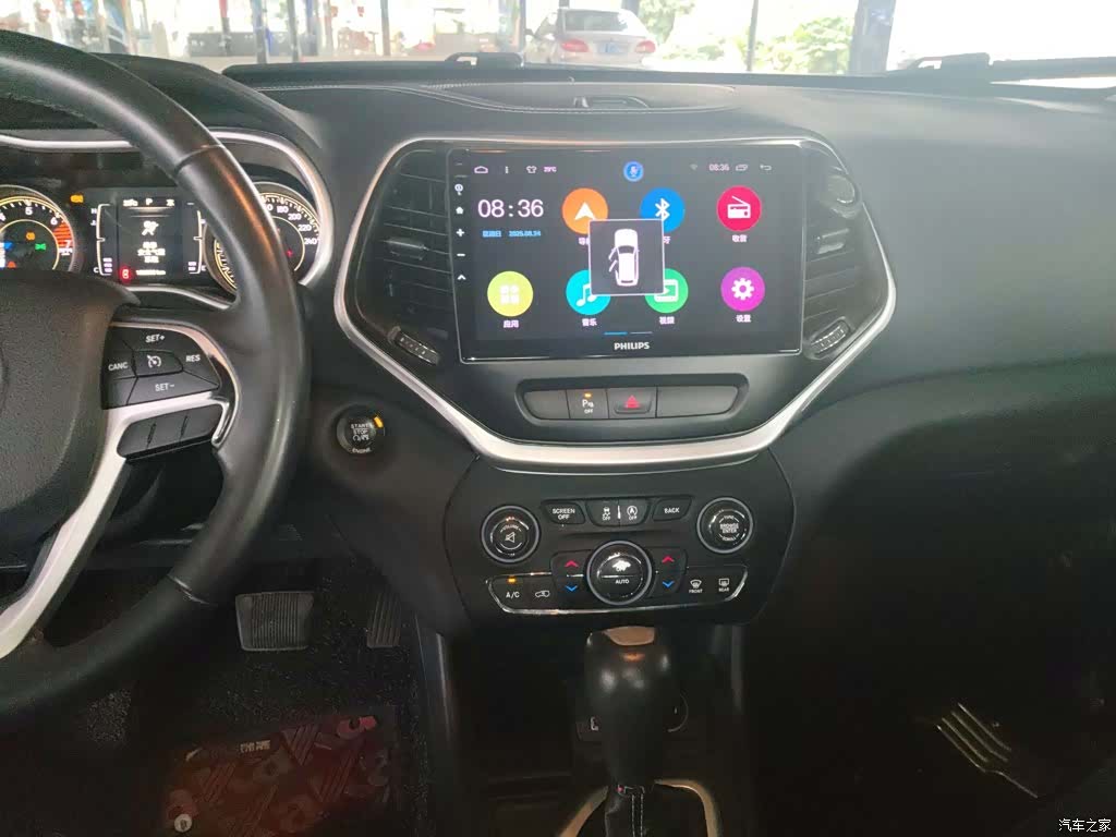 Jeep Cherokee, 2016 13