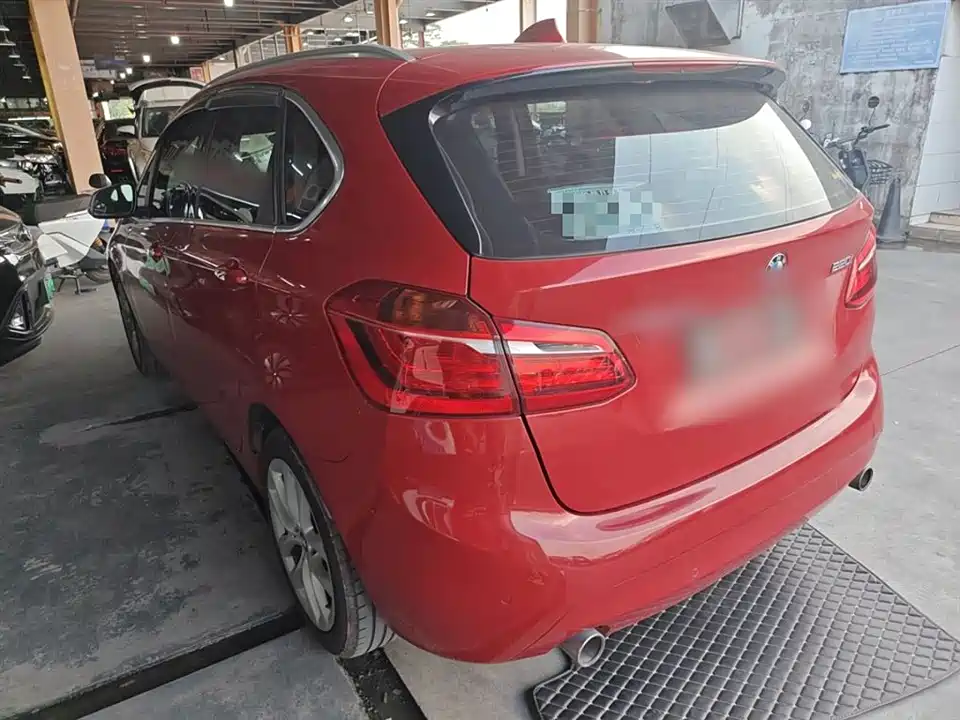 BMW 2 series station wagon