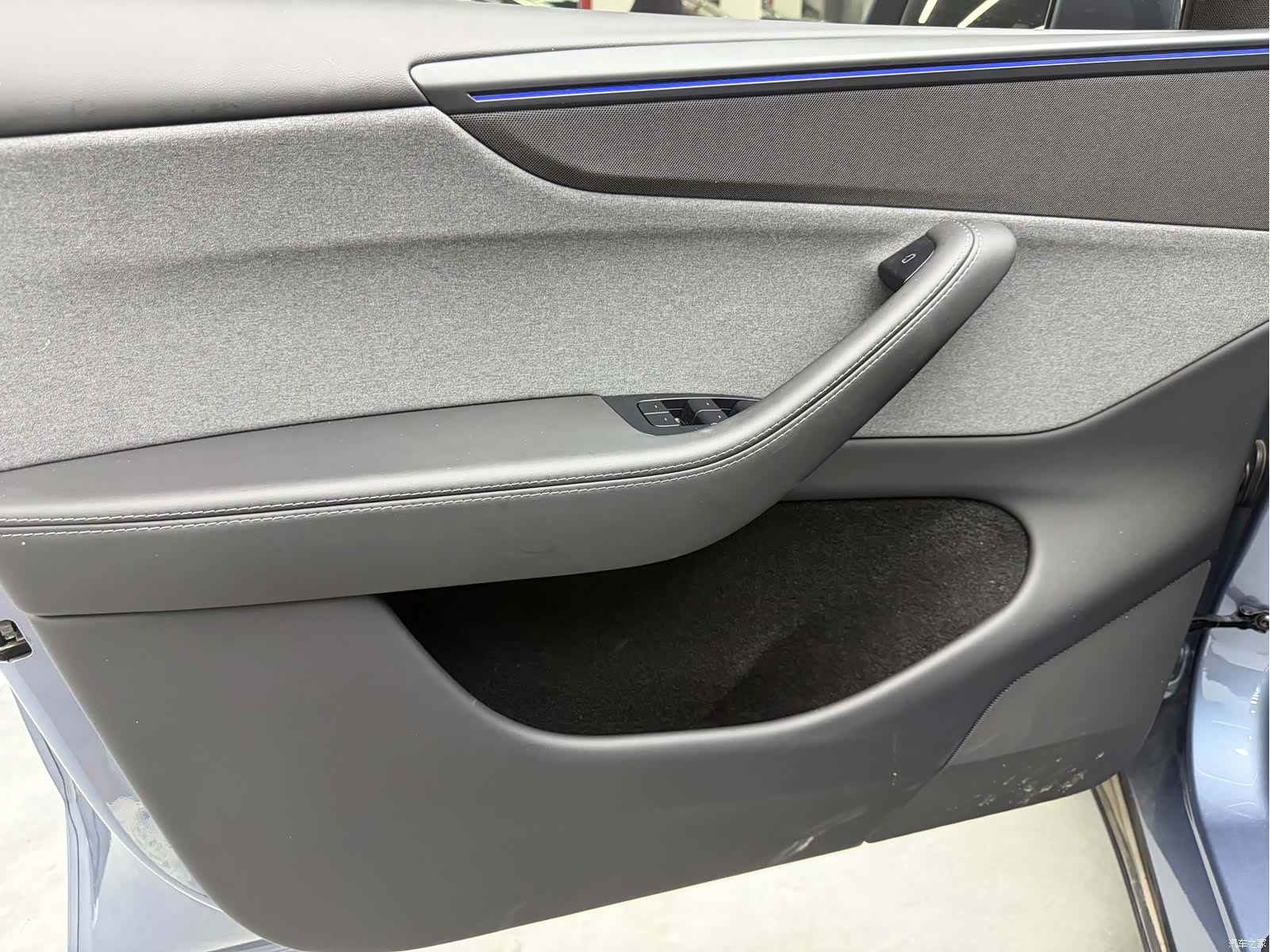 Tesla Model Y, 2025 12