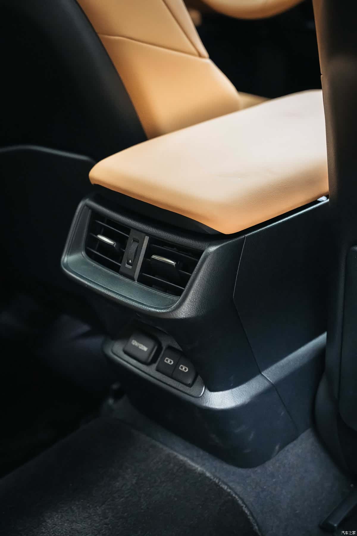 Lexus ES, 2025 19