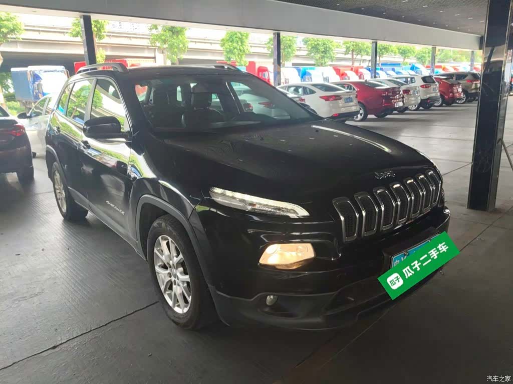 Jeep Cherokee, 2016 4