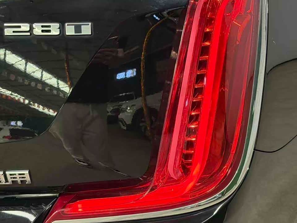 Cadillac XTS
