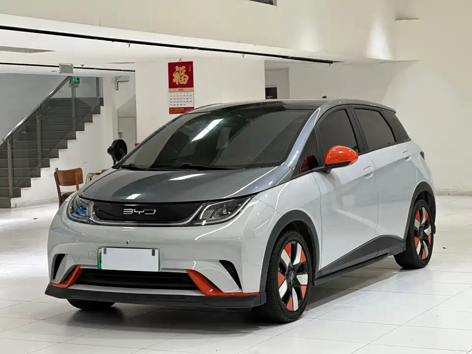 BYD dolphin