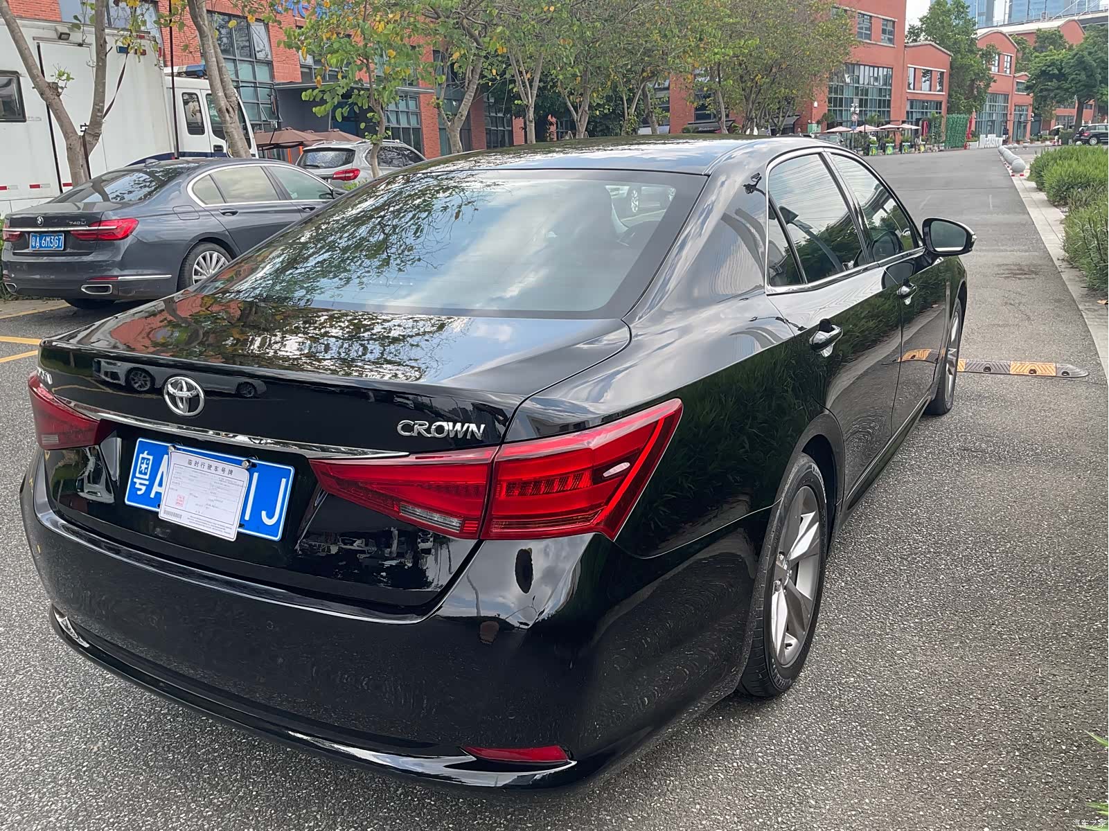 Toyota Crown, 2016 7