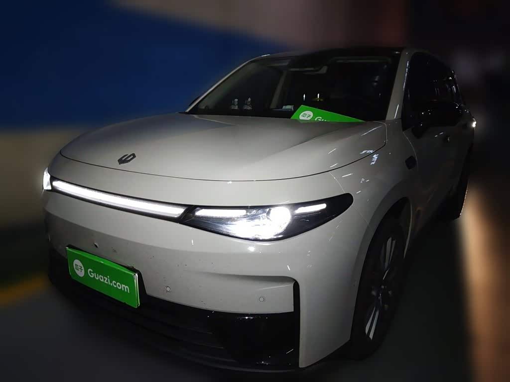 Leapmotor C10