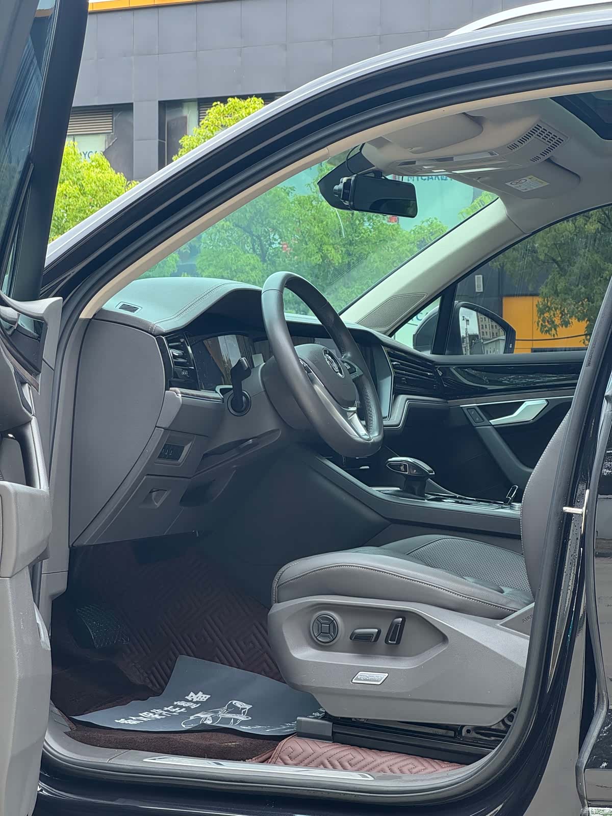 Volkswagen Touareg, 2020 7