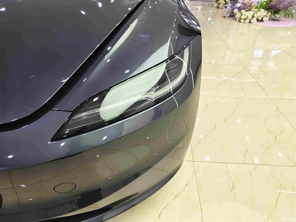 Tesla Model 3, 2024 8