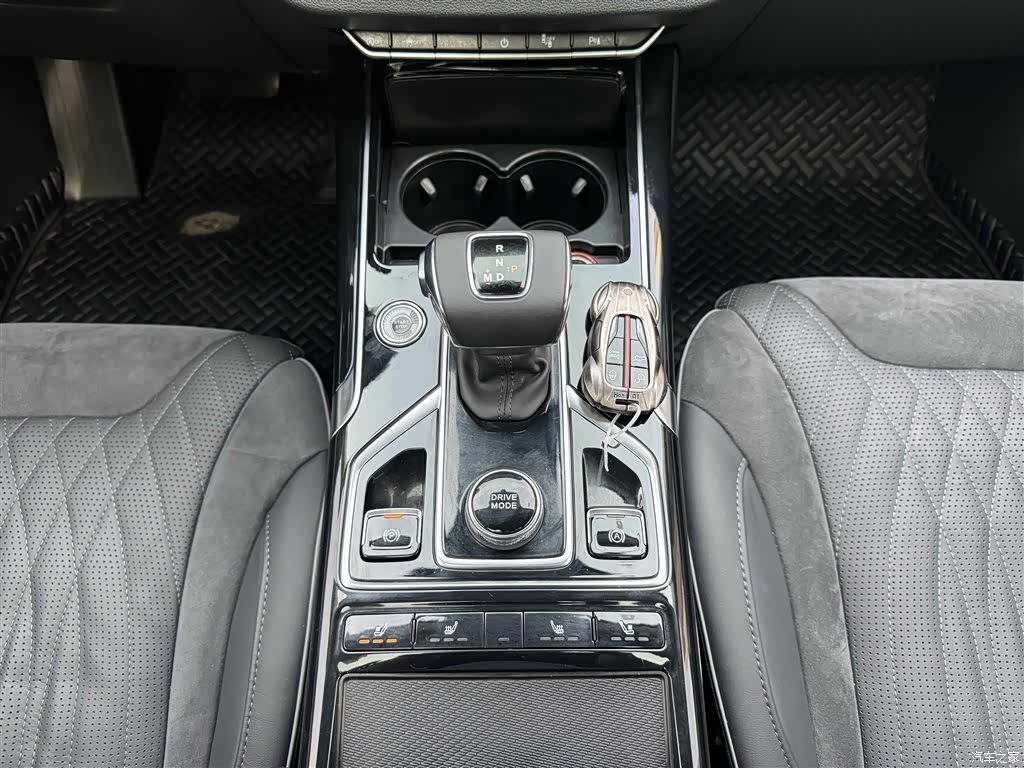 Hongqi HS5, 2022 21