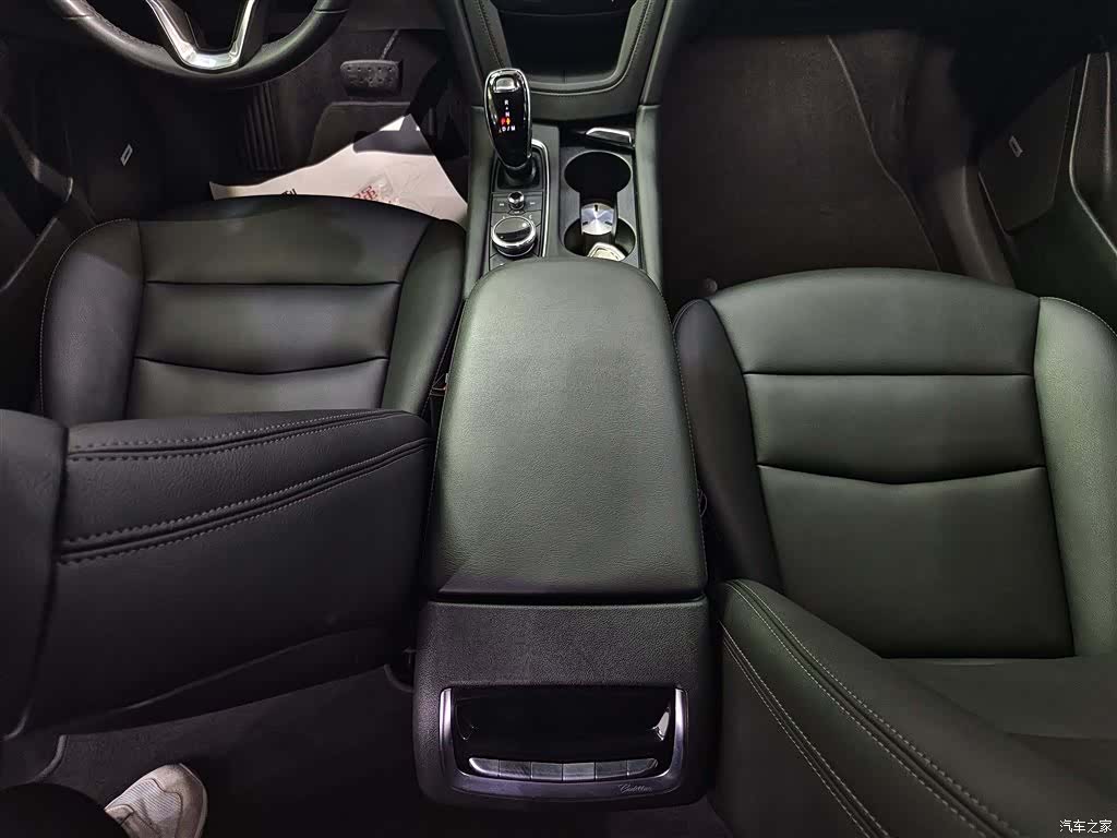 Cadillac XT6, 2023 15