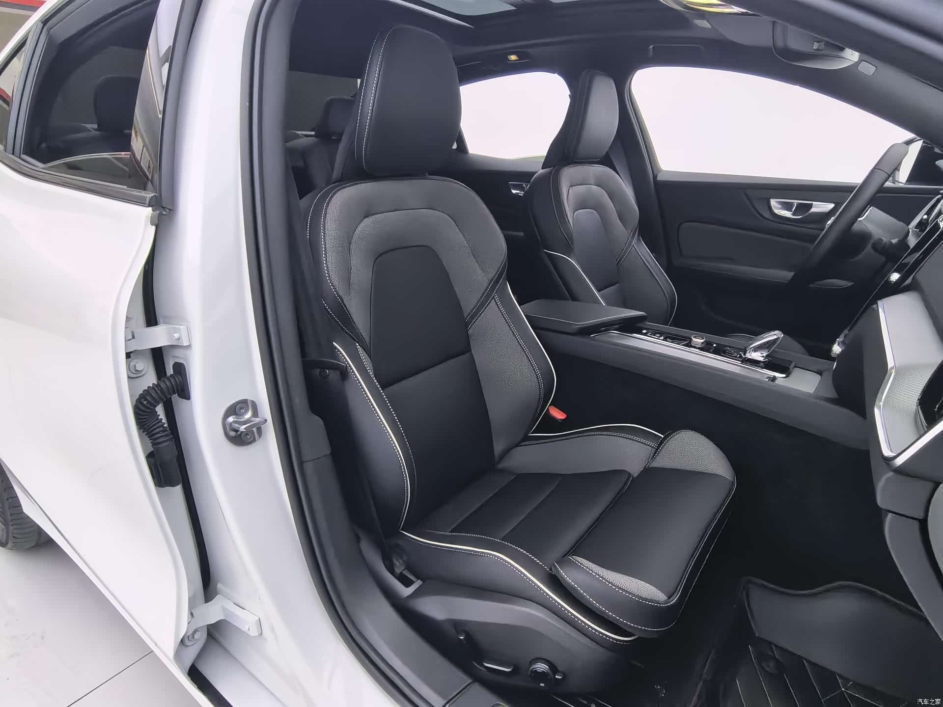 Volvo S60, 2025 7