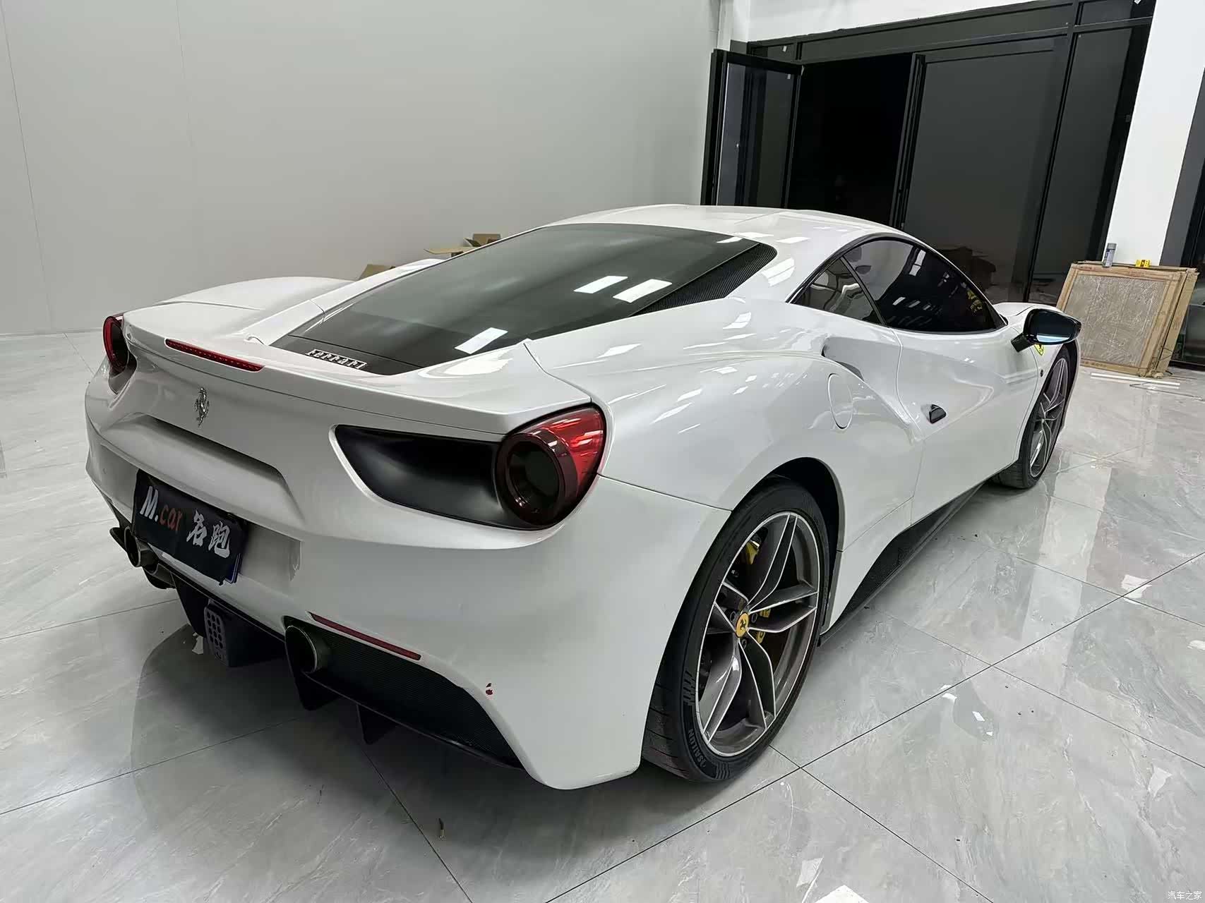 Ferrari 488, 2018 4