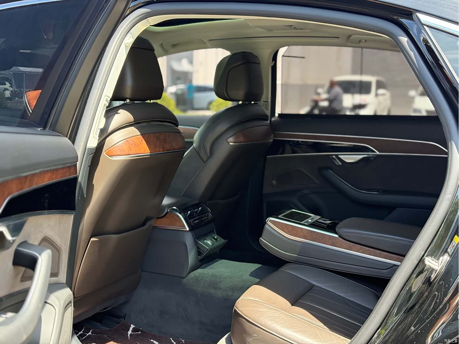 Audi A8L, 2019 13