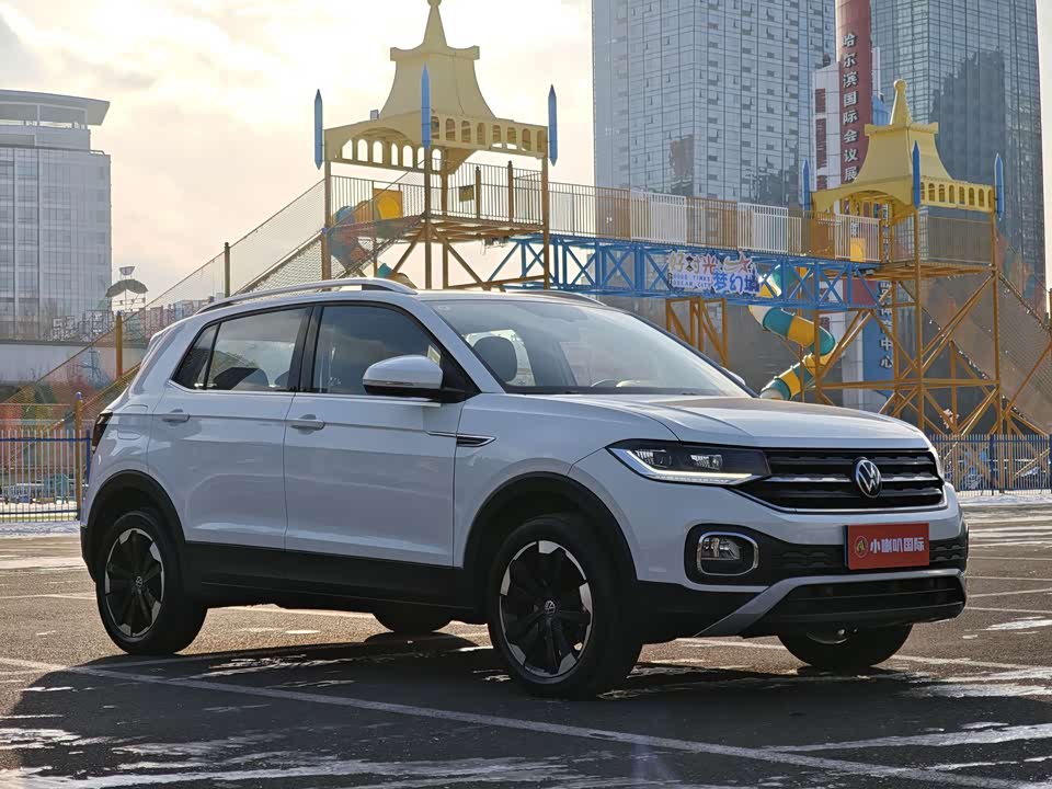 Volkswagen Exploring the shadow