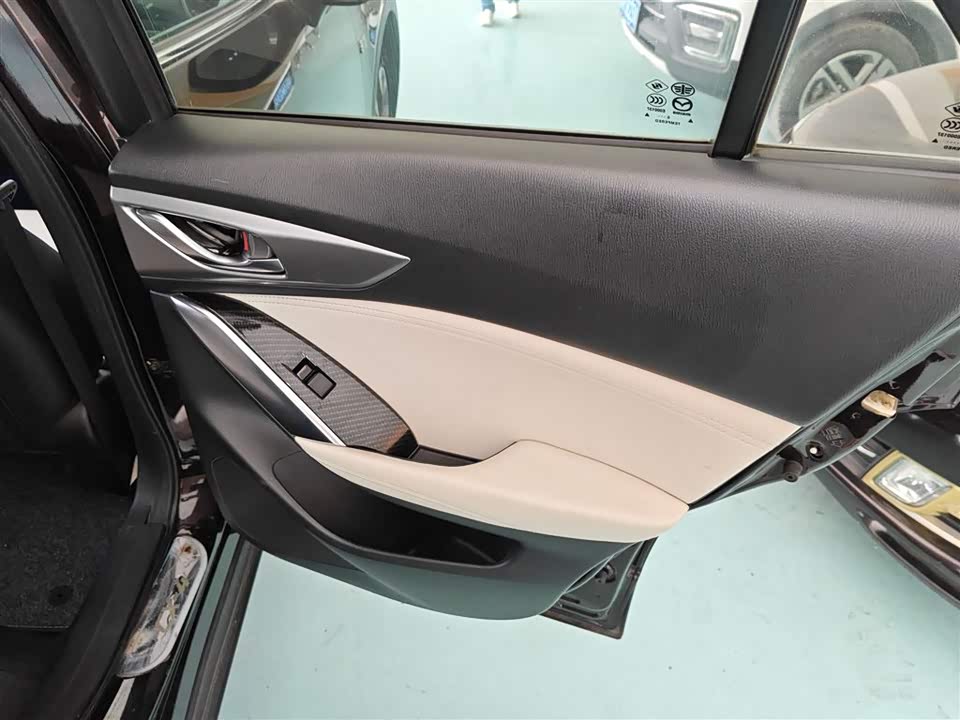 Mazda CX-4