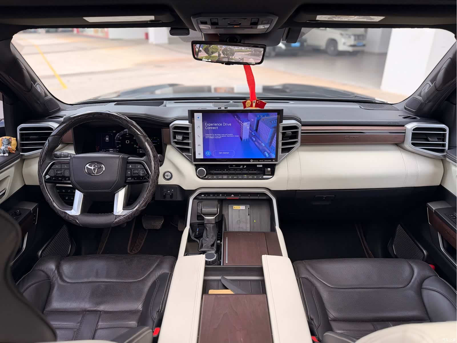 Toyota Sequoia, 2024 18