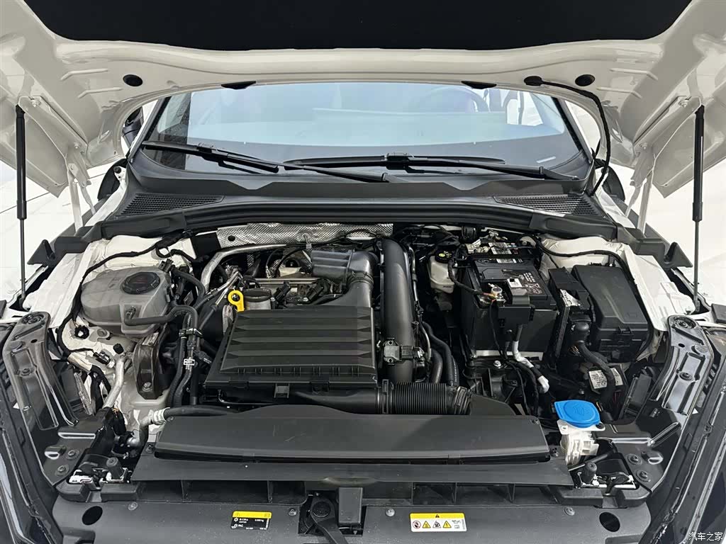 Volkswagen Lamando, 2022 15