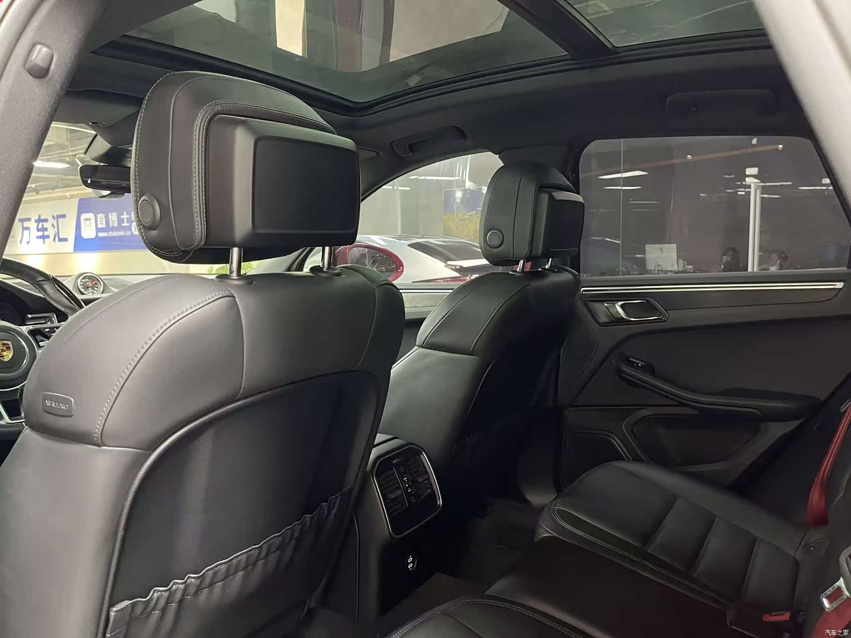 Porsche Macan, 2020 все фото