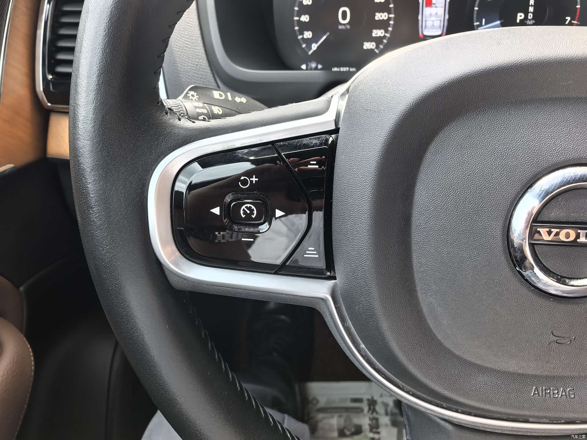 Volvo XC90, 2021 21