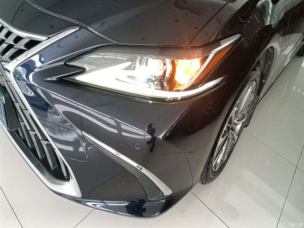 Lexus ES, 2022 24