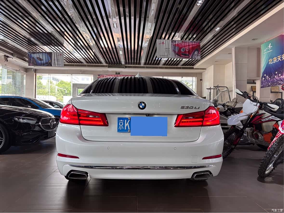 BMW 5 Series, 2019 4