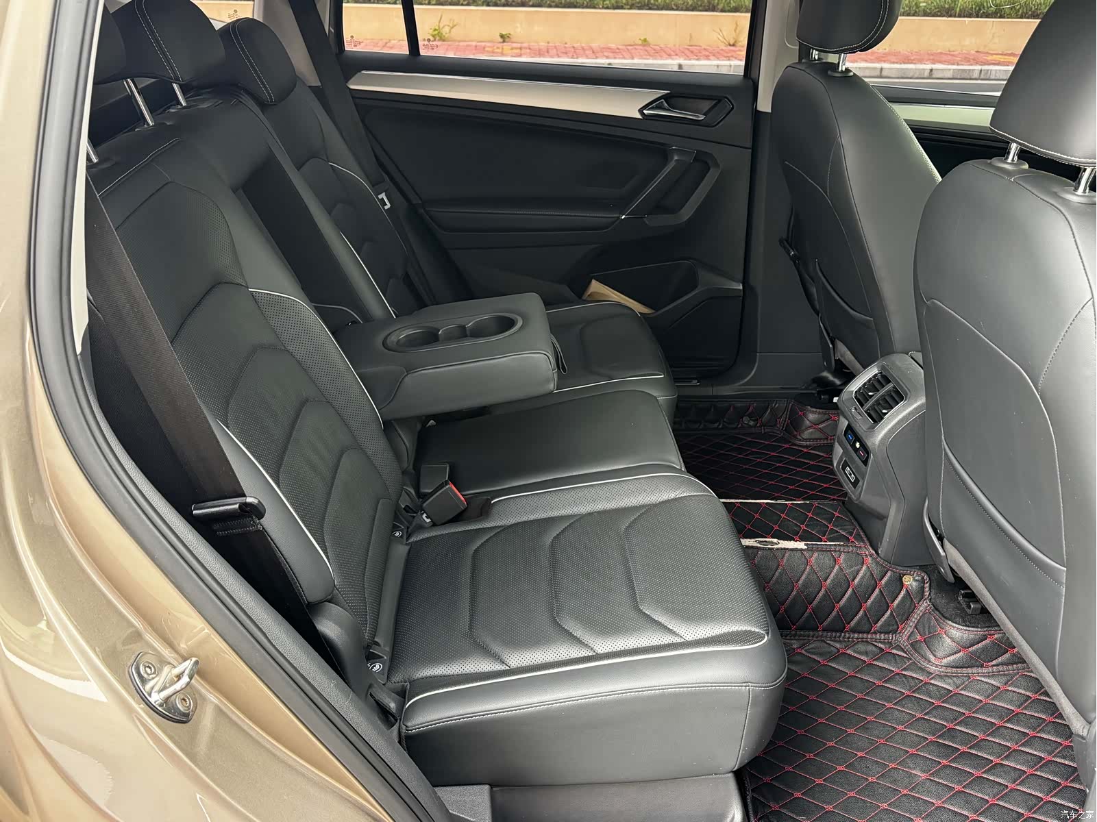 Volkswagen Tiguan L, 2017 10