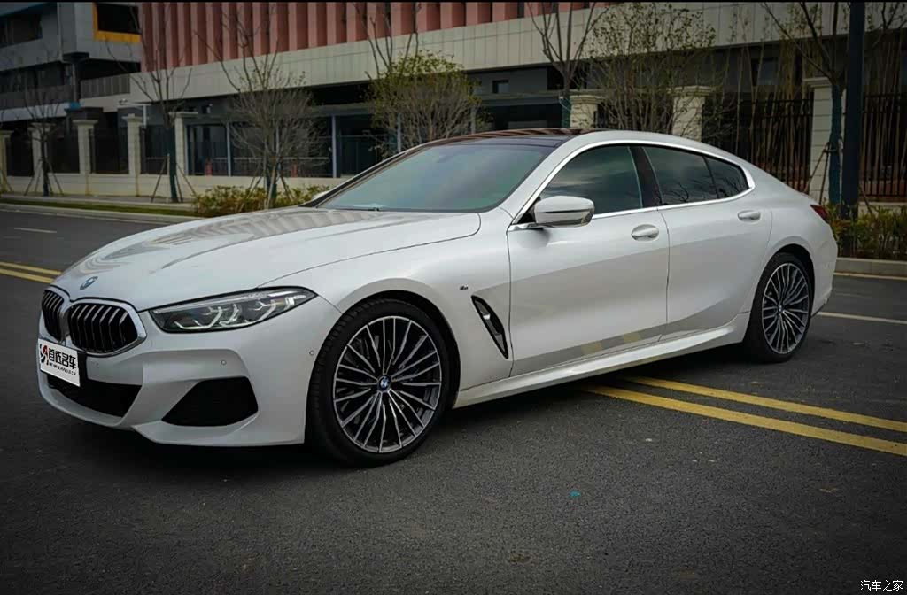 BMW 8 Series, 2021 1
