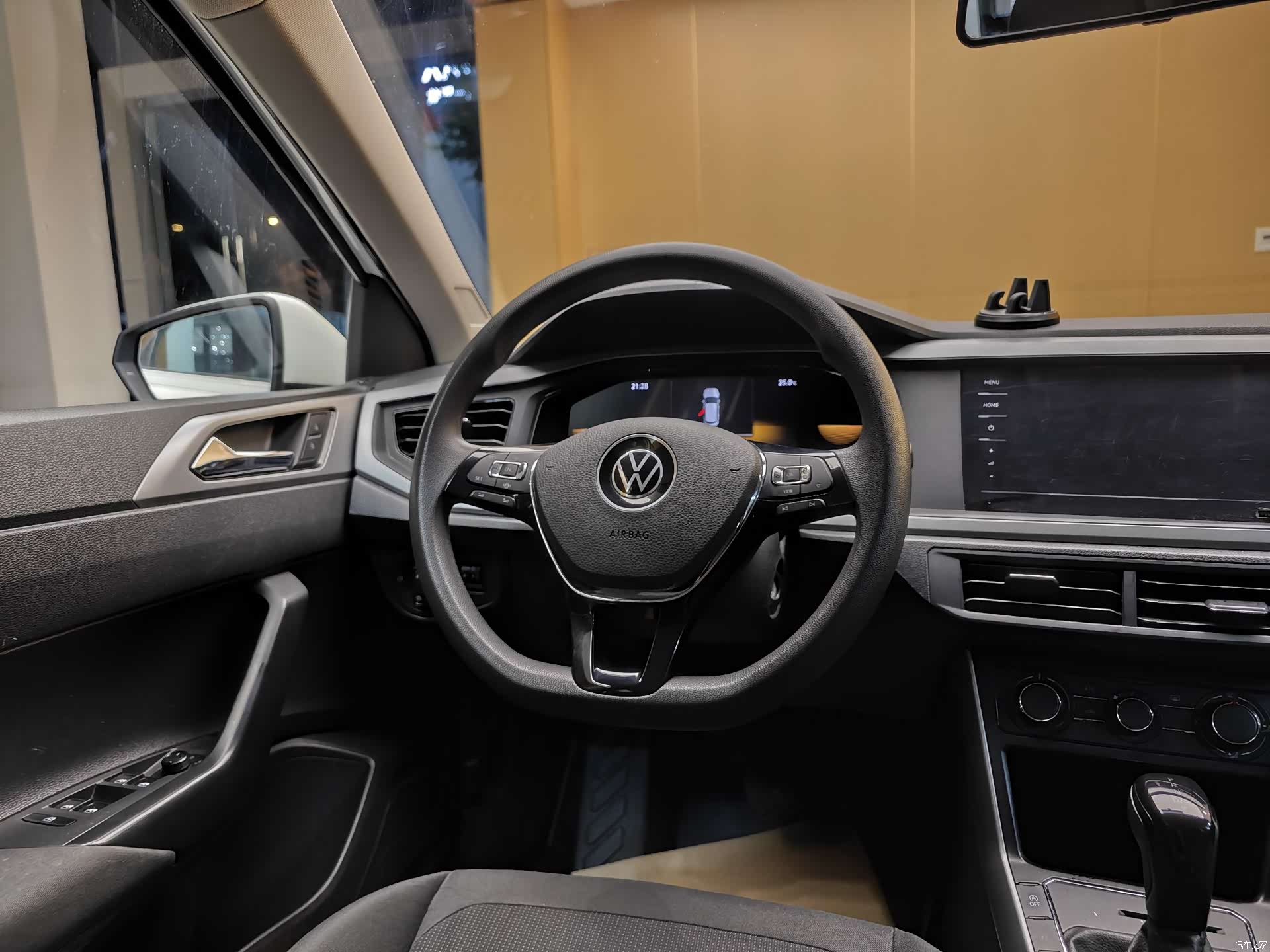 Volkswagen Polo, 2023 14