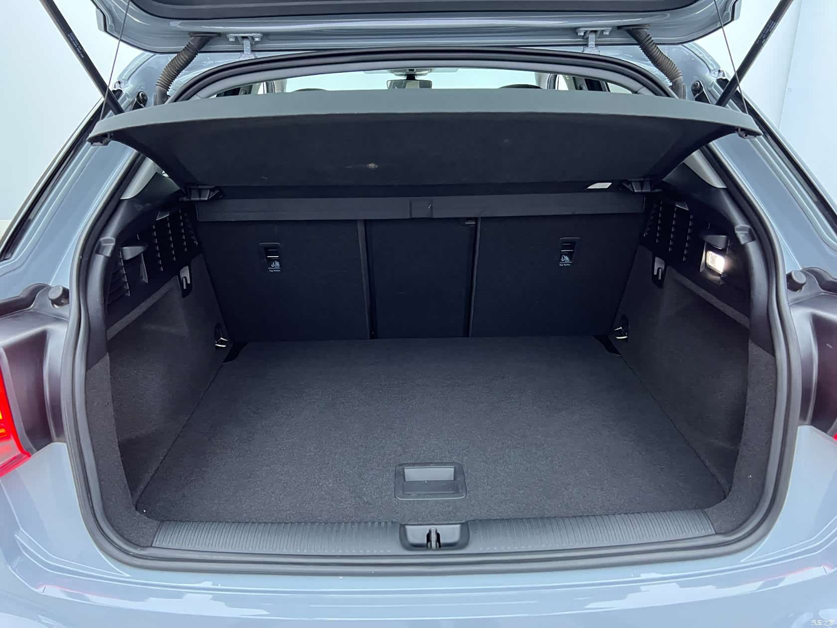 Audi Q2L, 2021 24