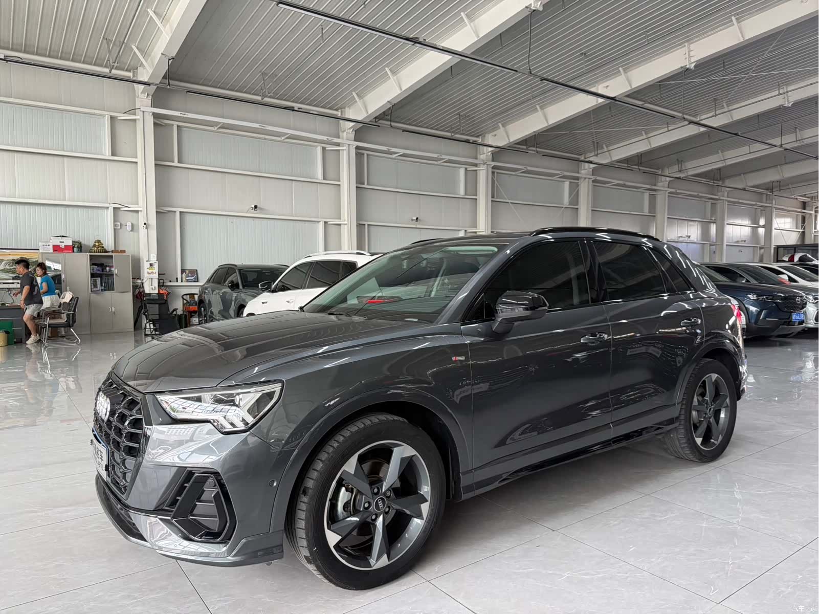 Audi Q3, 2022 1