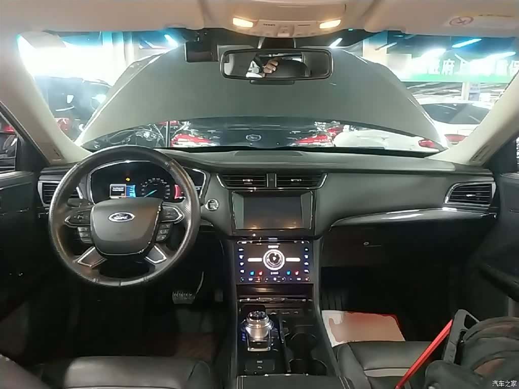 Ford Taurus, 2016 10