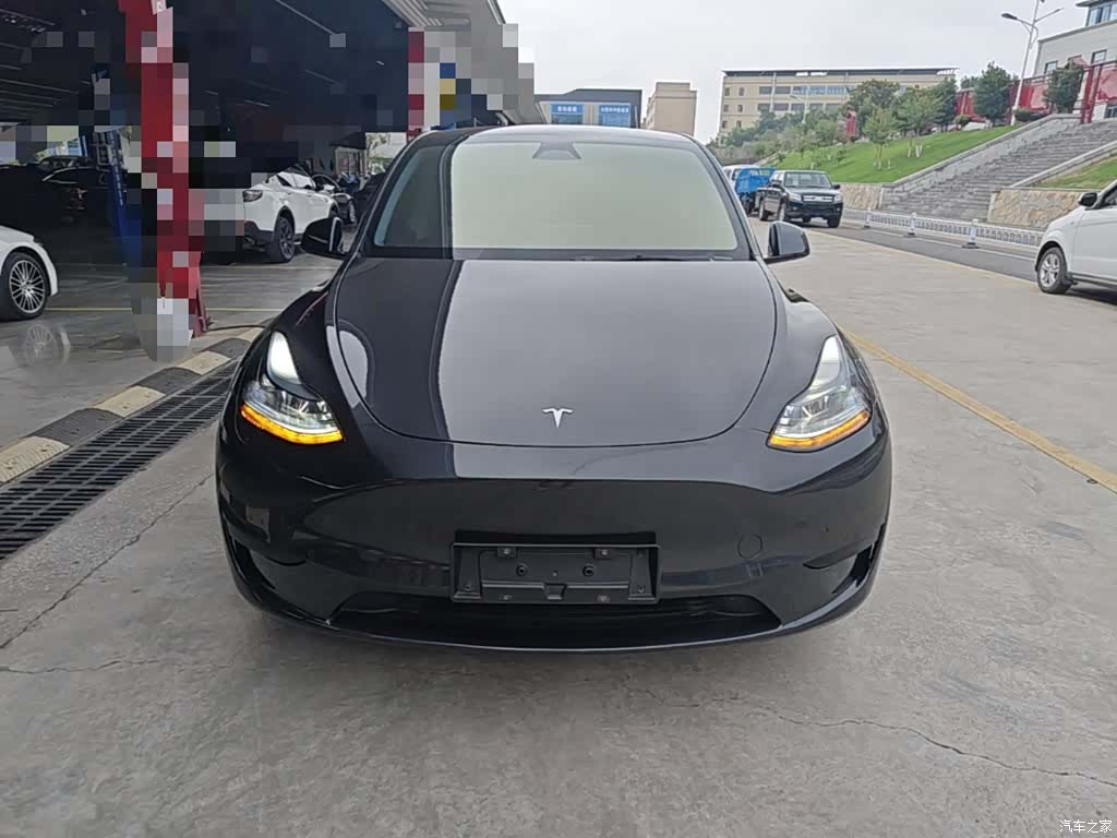 Tesla Model Y, 2024 3