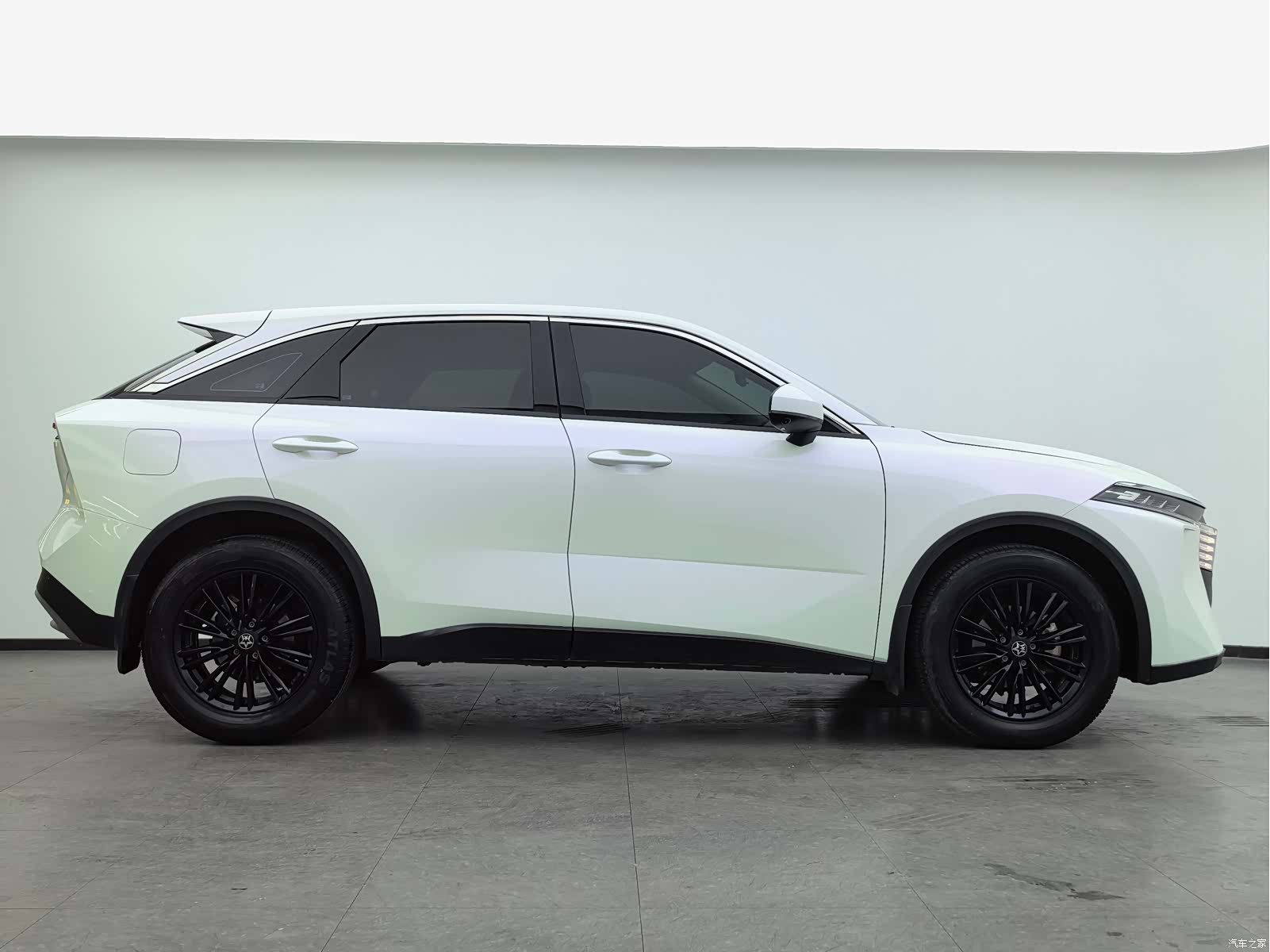 Nissan V, 2022 16