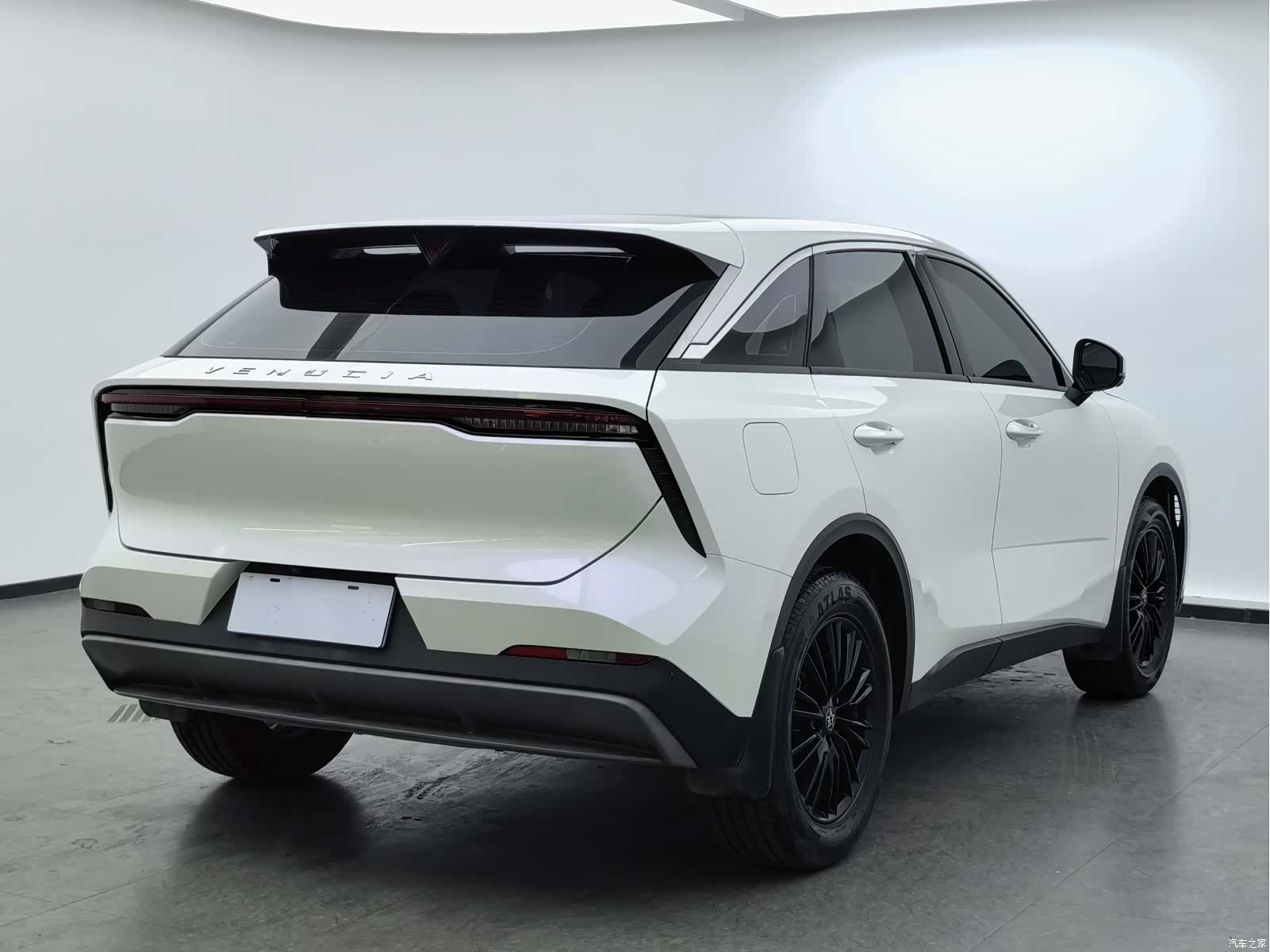 Nissan V, 2022 6