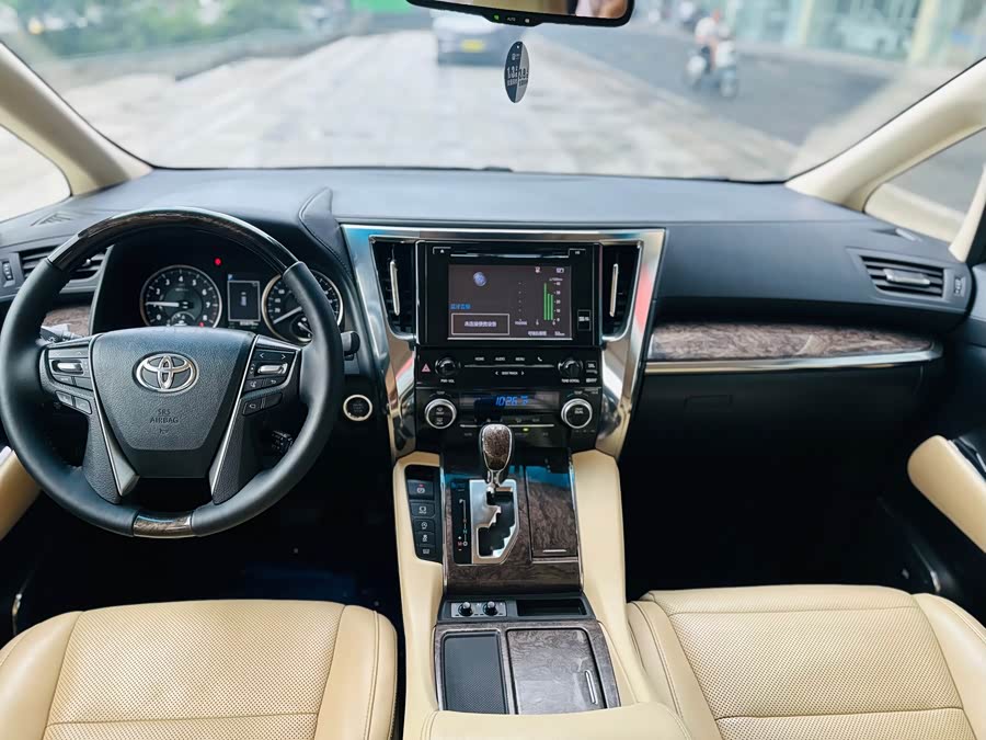 Toyota Alphard 2019, фото 6