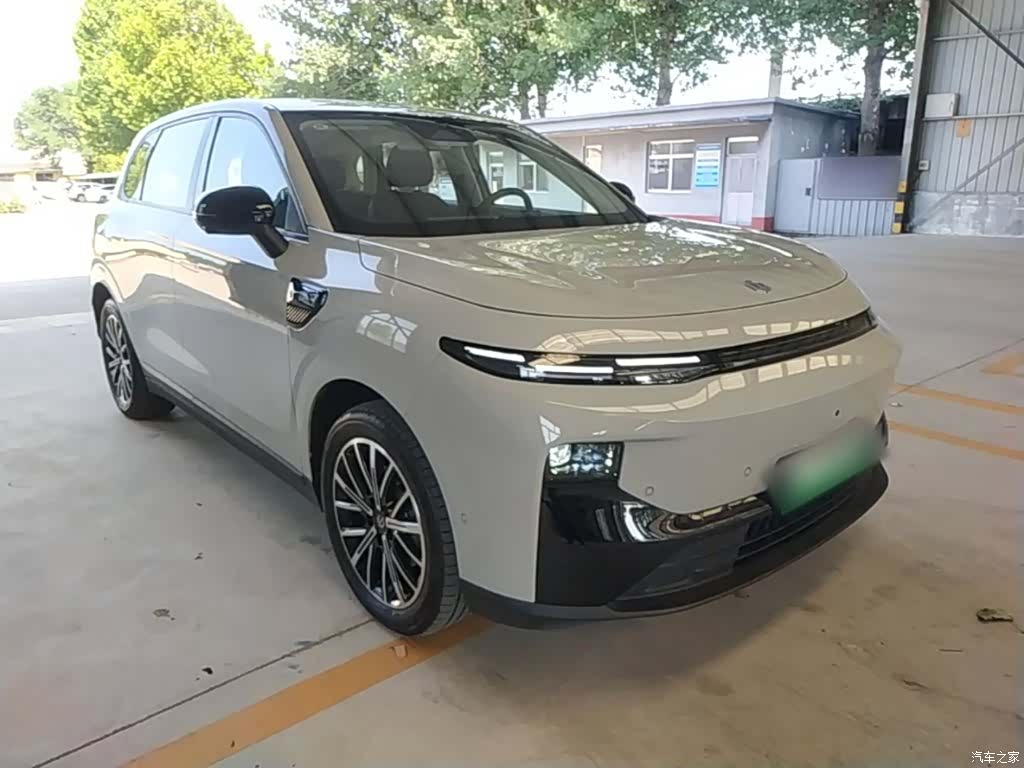 Leapmotor B10, 2025 4