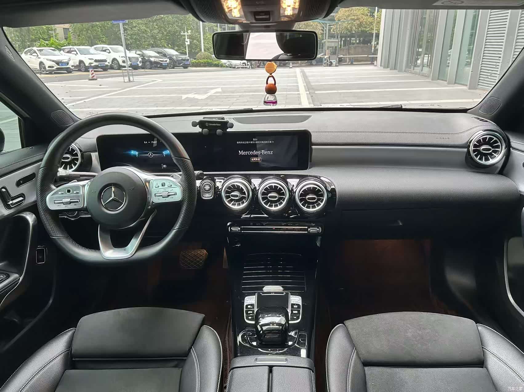 Mercedes-Benz A-Class, 2019 10