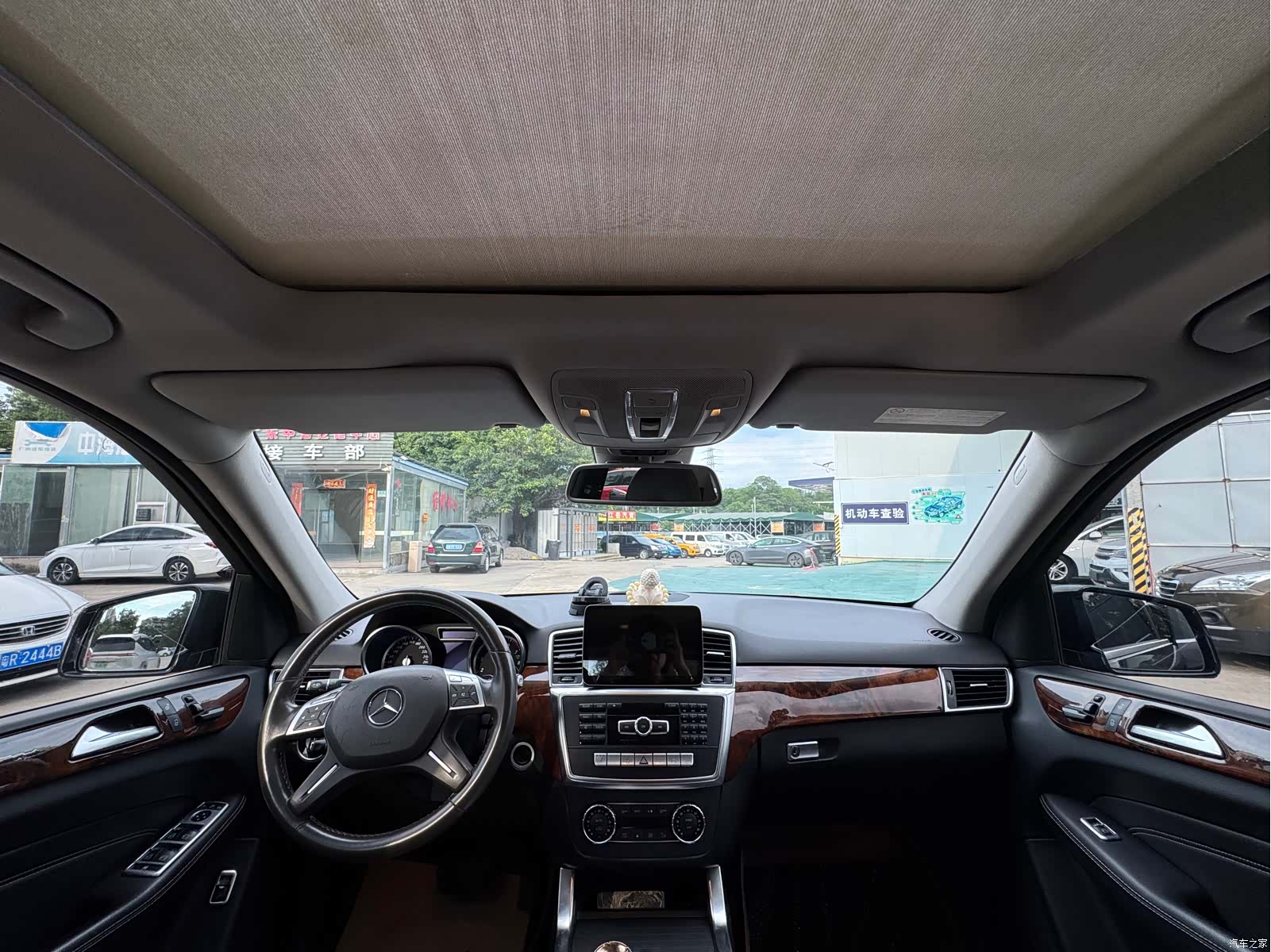 Mercedes-Benz M-Class, 2013 19