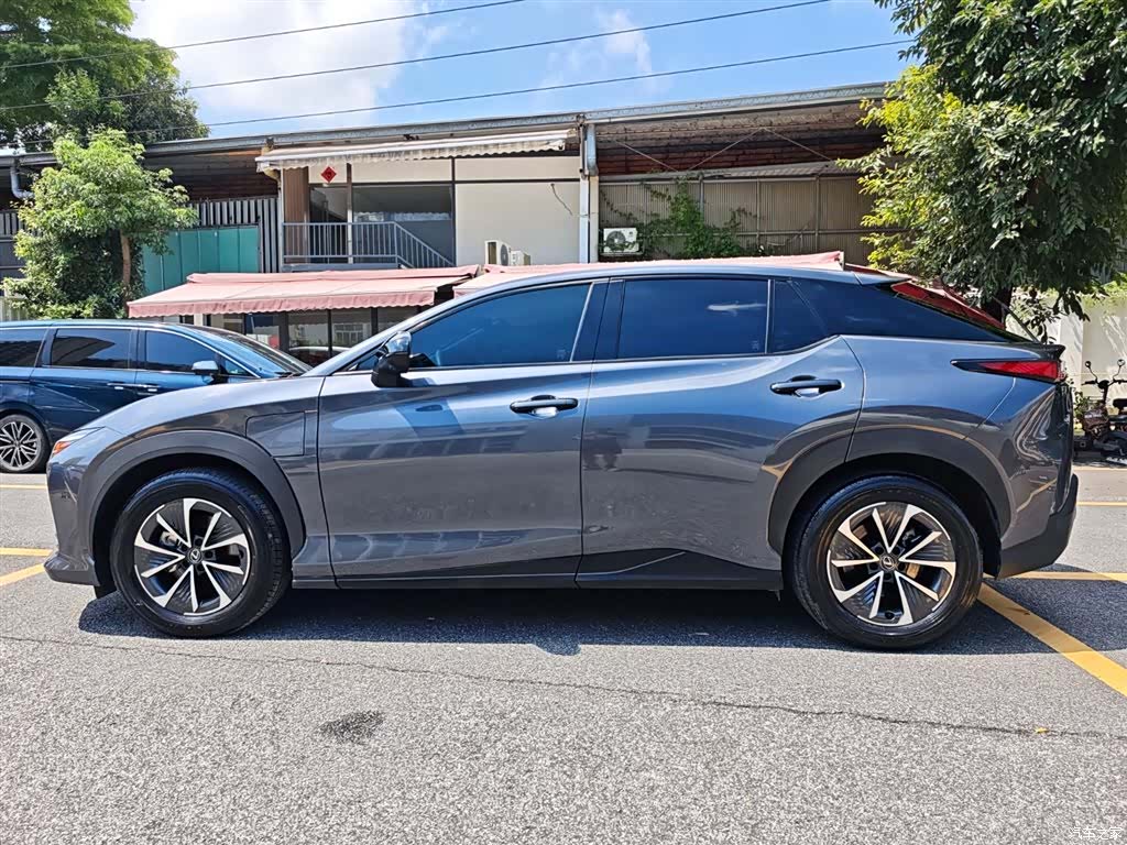 Lexus RZ, 2023 8