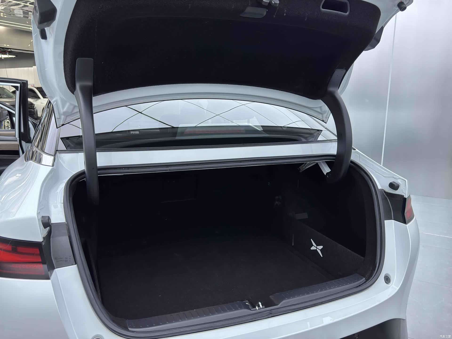 Xpeng P5, 2022 14