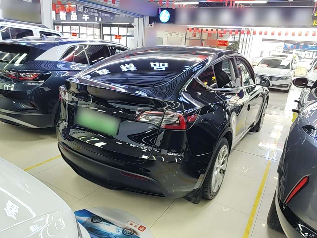 Tesla Model Y, 2023 7