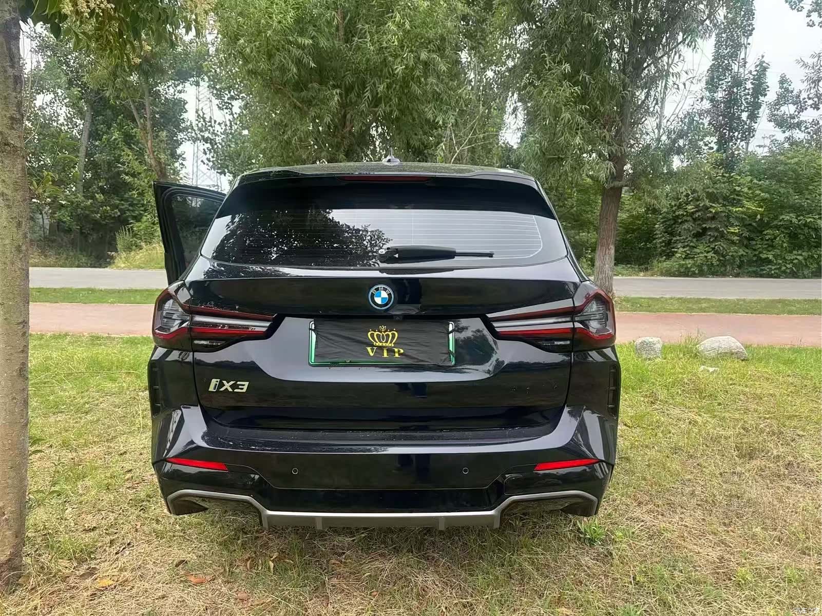 BMW iX3, 2025 8