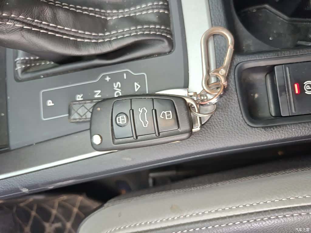 Audi Q3, 2020 9