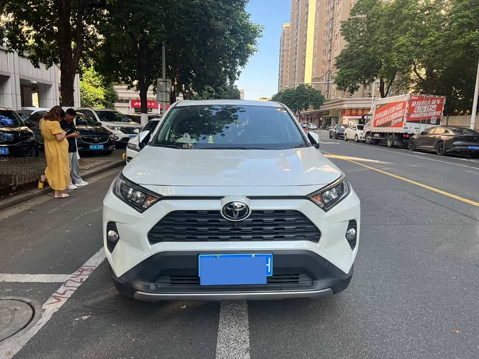 Toyota RAV4 Rongfang