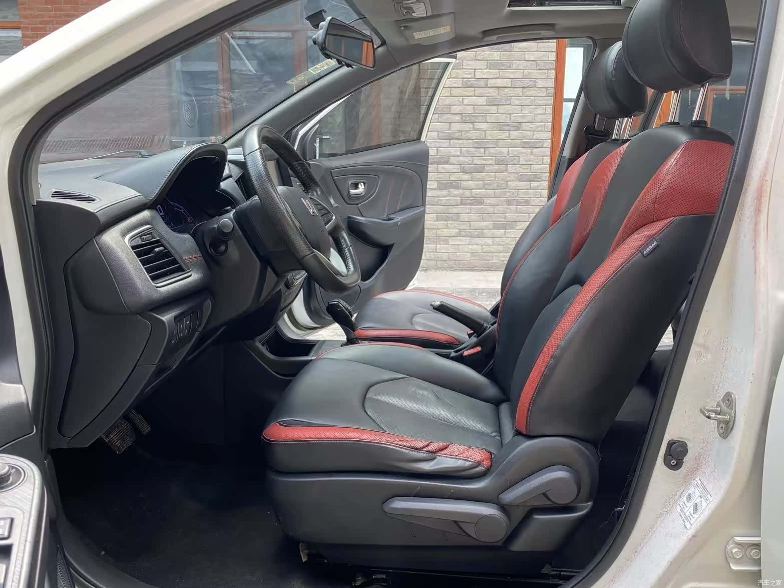 DongFeng U5, 2018 8