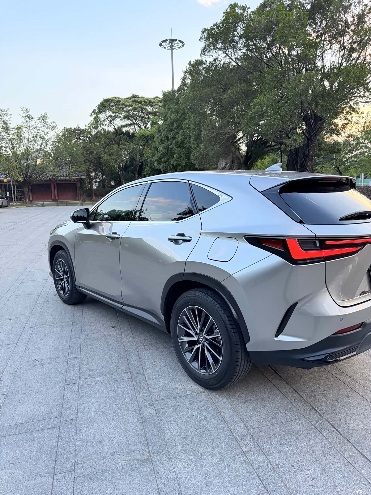 Lexus NX, 2025 23