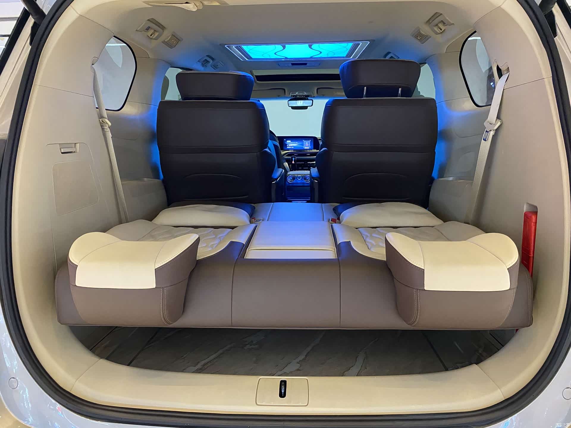 Buick GL8, 2023 11